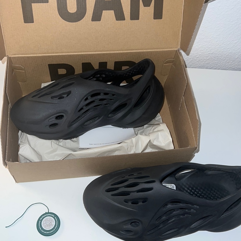 Yeezy foam runners